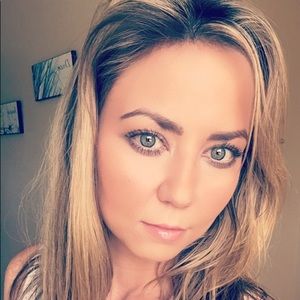 Meet your Posher, Sheena